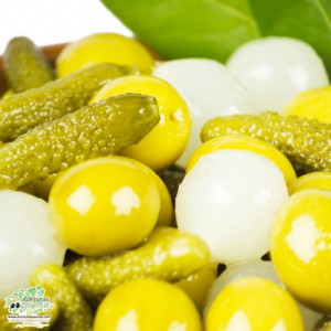 Coctel de Aceitunas y encurtidos al detalle